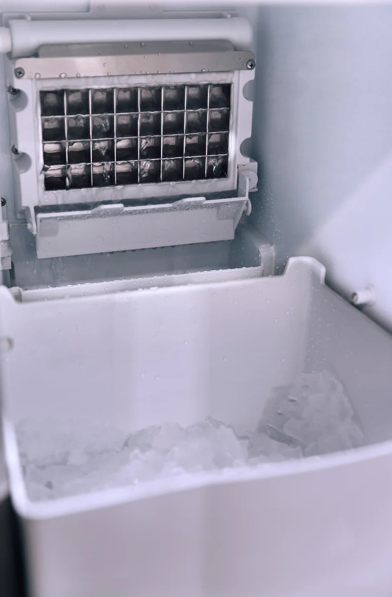 15" UL Outdoor Rated Ice Maker w/Stainless Door - 50 lb. Capacity